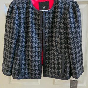 Beautiful Short Jacket NWT